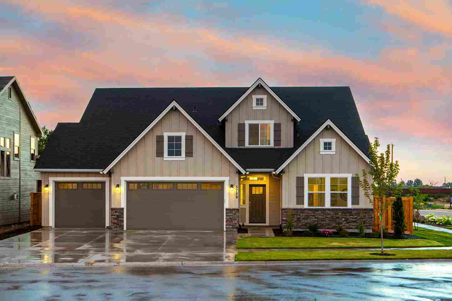 I will be your professional real estate video presenter